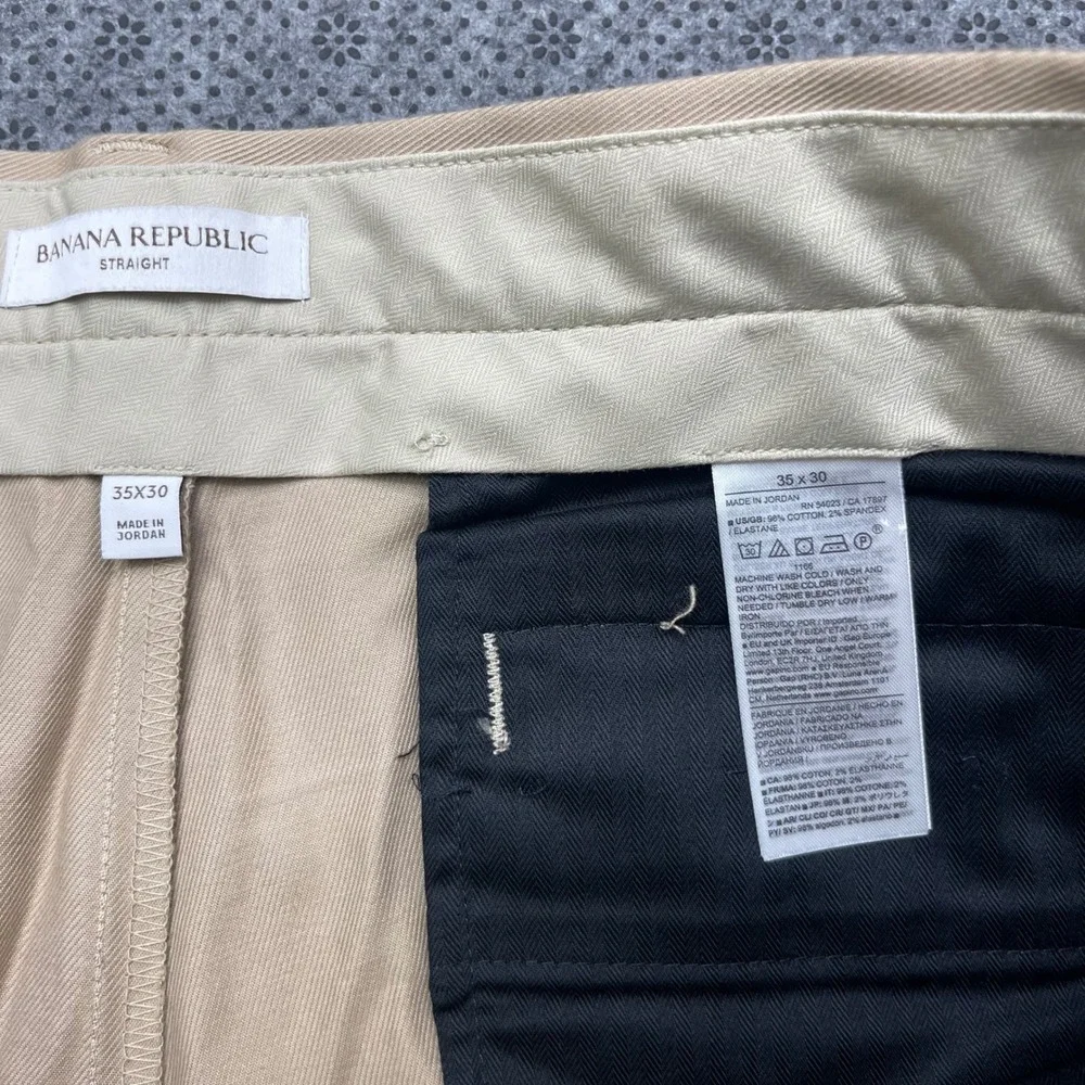 Banana Republic Mens 35x30 Straight ITALY FABRIC Khaki Chinos Tan Stretch Pants